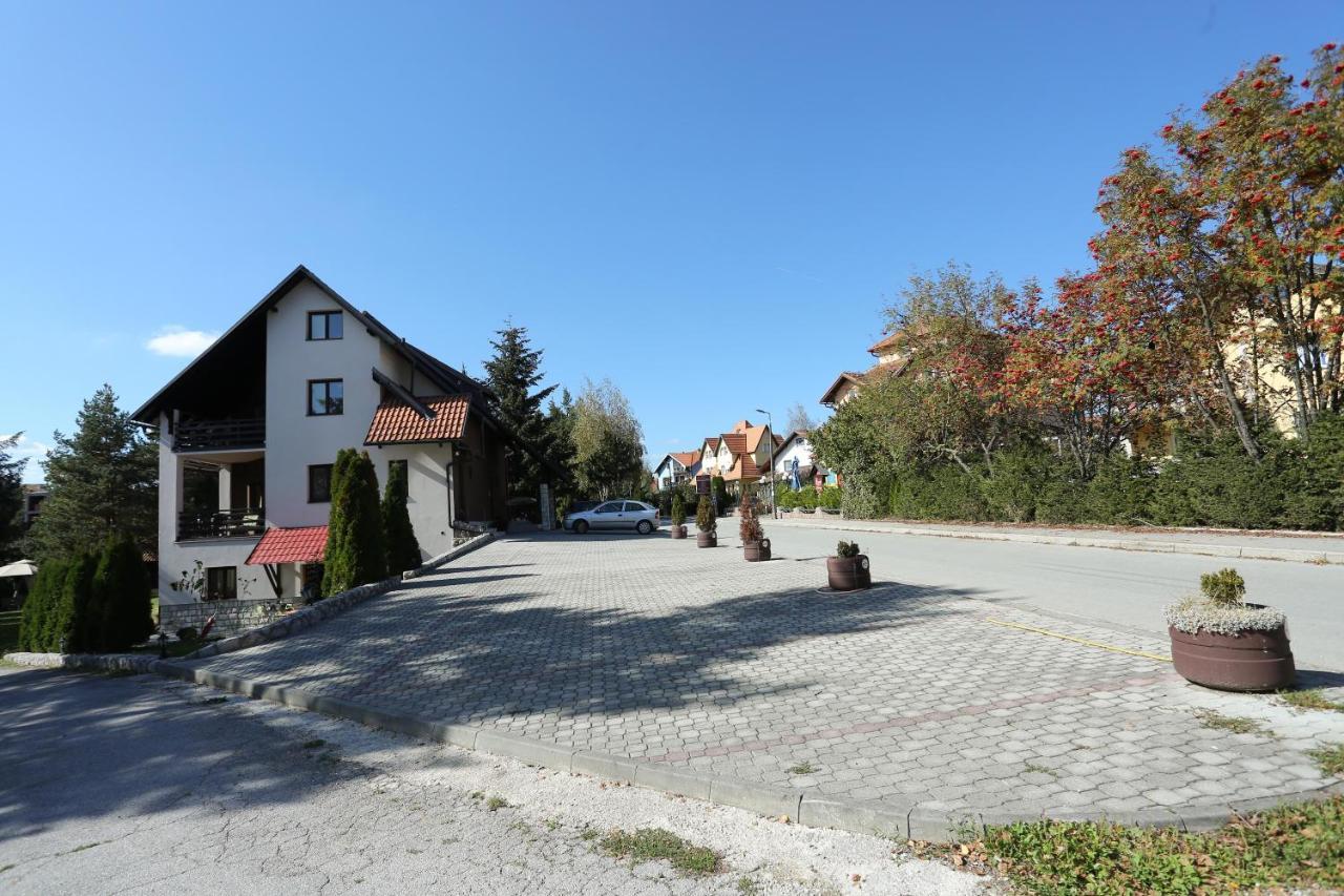Apartments Vila Knez Zlatibor Bagian luar foto